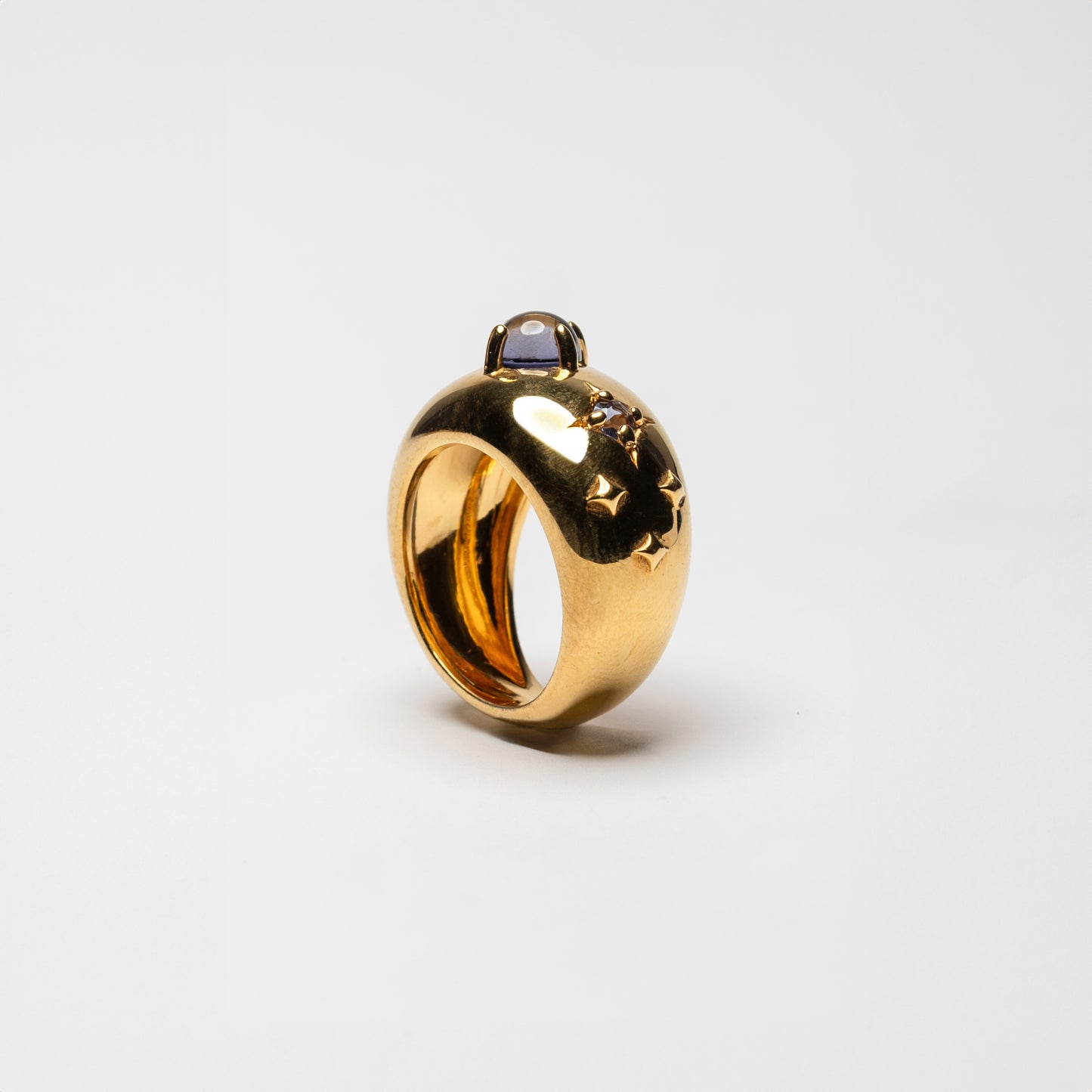 STARDUST - gold ring with iolite stone