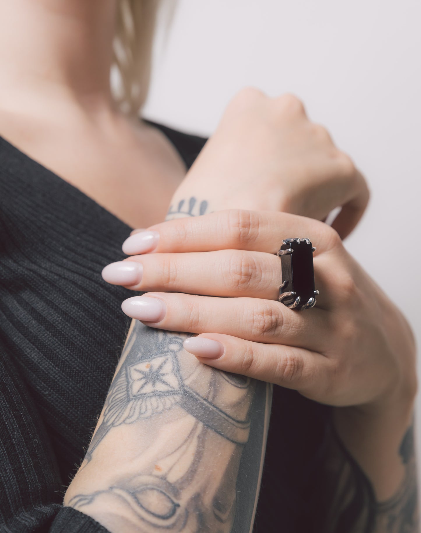 Rovi - Ring with onyx stone