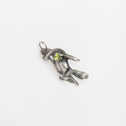 DESIRE - Hand pendant with snake and green peridot stone